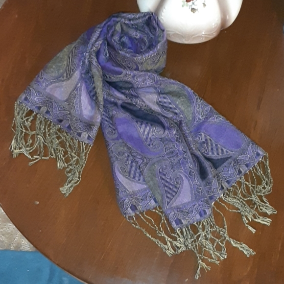 Pashmina Scarf/Shawl - Picture 8 of 8